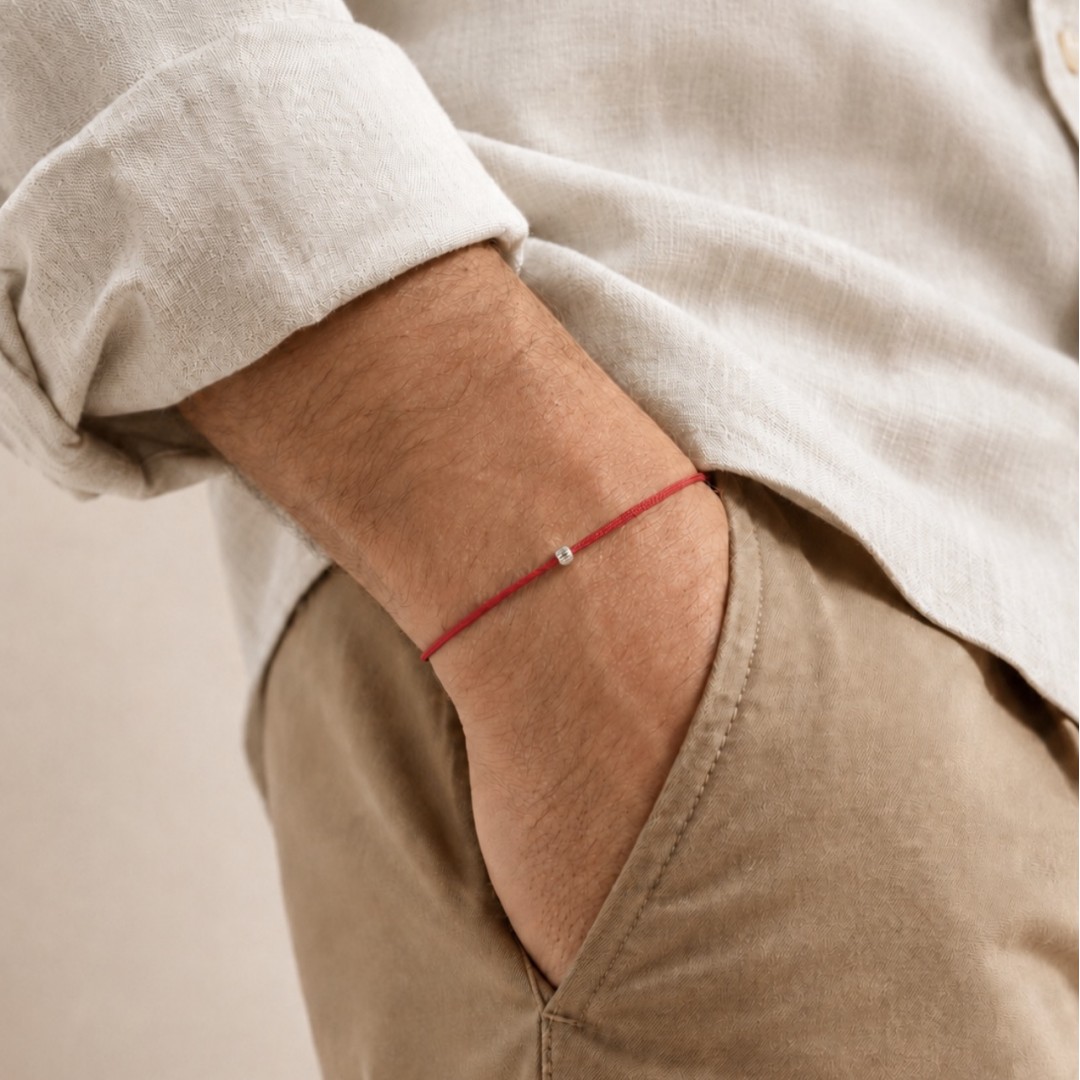 Bracelet cordon ajustable, perle striée en argent massif