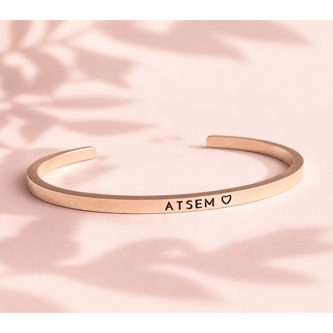 ATSEM ♡, Gravure noire, Bracelet jonc ajustable à message en acier inoxydable