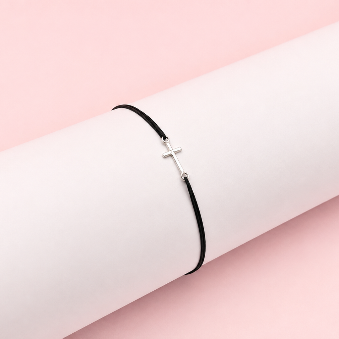 Bracelet fin, cordon ajustable croix en argent 925